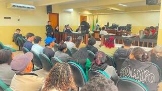 Júri condena trio e absolve jovem pela morte de pintor enterrado em quintal Júri condena trio e absolve jovem pela morte de pintor enterrado em quintal