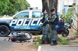 Motociclista é baleado durante fuga de abordagem policial na região do Nhanhá Motociclista é baleado durante fuga de abordagem policial na região do Nhanhá