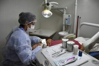 Mais de 1,3 mil trabalhadores recebem atendimento odontol&oacute;gico do Sesi