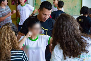 Spray de pimenta sem treinamento correto pode virar risco, alertam instrutores