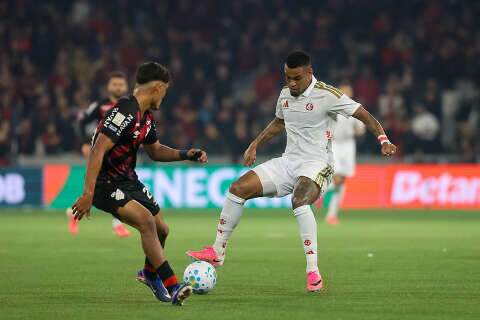 Athletico vence Inter e deixa rival perto da zona de rebaixamento