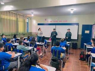 Após morte de menino, prefeitura fará alerta sobre "desafios" nas escolas Após morte de menino, prefeitura fará alerta sobre "desafios" nas escolas
