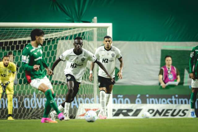 Atl&eacute;tico-MG vence o Palmeiras fora de casa e impede disparada do l&iacute;der
