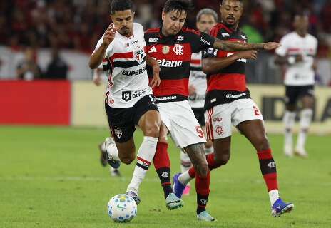 Flamengo empata com S&atilde;o Paulo e desperdi&ccedil;a chance de encostar no l&iacute;der