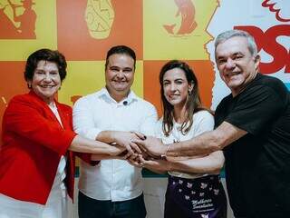PSB oficializa Soraya à reeleição e sela apoio à candidatura de Fábio ao Governo PSB oficializa Soraya à reeleição e sela apoio à candidatura de Fábio ao Governo
