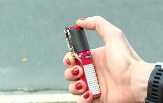 Qual é a sua opinião sobre a venda de spray de pimenta para defesa das mulheres? Qual é a sua opinião sobre a venda de spray de pimenta para defesa das mulheres?