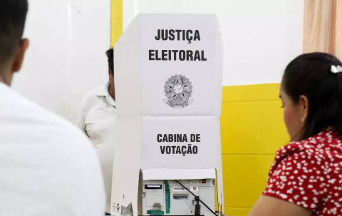 As redes sociais influenciam seu voto? Participe da enquete