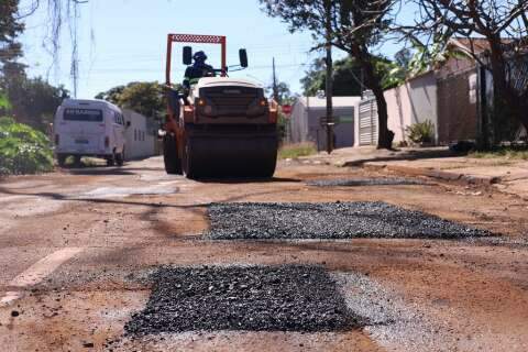 Prefeitura rompe contrato de asfalto e mant&eacute;m R$ 1 milh&atilde;o sob an&aacute;lise