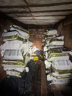 Bunker com 1,22 tonelada de maconha &eacute; encontrado em casa no Jardim Itamarac&aacute;