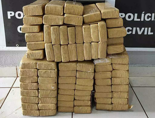 Jovem &eacute; preso com 394 quilos de maconha que seriam levados &agrave; Capital