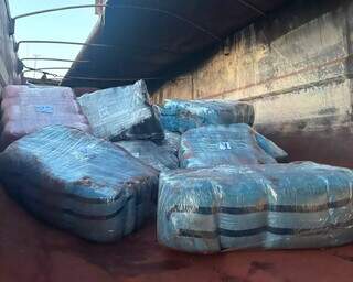 Carga de 434 kg de droga é apreendida em minério que seguia para Minas Gerais Carga de 434 kg de droga é apreendida em minério que seguia para Minas Gerais