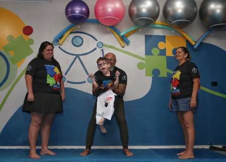 Sonho de m&atilde;e &eacute; ver outras crian&ccedil;as terem acesso &agrave; capoeira inclusiva