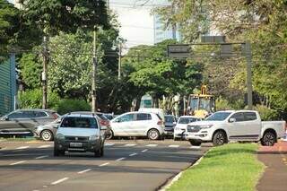 &ldquo;Apag&atilde;o&rdquo; na Av. Afonso Pena deixa sem&aacute;foros desligados e at&eacute; prefeitura sem luz