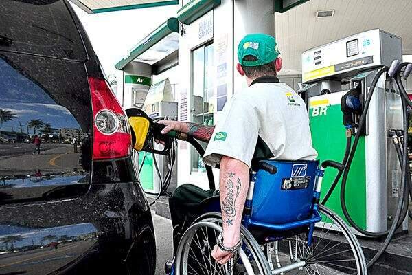 Pessoas com defici&ecirc;ncia ocupam menos de 1% dos empregos formais 