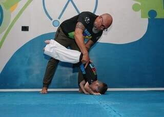 Sonho de mãe é ver outras crianças terem acesso à capoeira inclusiva Sonho de mãe é ver outras crianças terem acesso à capoeira inclusiva