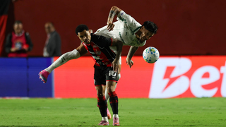 Palmeiras goleia, amplia vantagem na liderança e Flu empata com o Bahia Palmeiras goleia, amplia vantagem na liderança e Flu empata com o Bahia