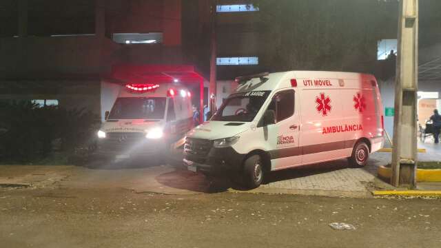 Paciente morre ap&oacute;s aguardar 7 horas por interna&ccedil;&atilde;o em ambul&acirc;ncia