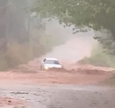 A chuva tem causado transtornos onde voc&ecirc; mora? Responda