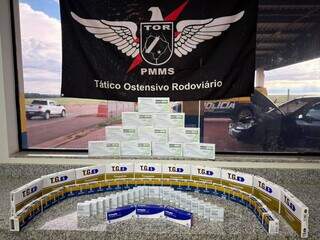 Carro é encontrado abandonado com R$ 134 mil em medicamentos para emagrecer Carro é encontrado abandonado com R$ 134 mil em medicamentos para emagrecer
