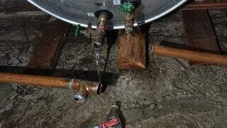 Ladrões furtam canos de cobre e causam alagamento em enfermaria de hospital Ladrões furtam canos de cobre e causam alagamento em enfermaria de hospital