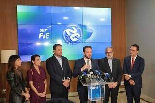 Durigan promete ouvir ind&uacute;stria para enfrentar "tarifa&ccedil;o" e juros altos