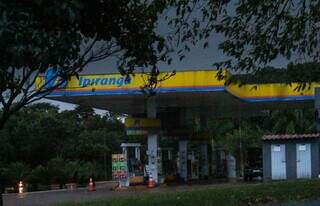 Tempestade deixa sete bairros de Campo Grande sem energia elétrica Tempestade deixa sete bairros de Campo Grande sem energia elétrica