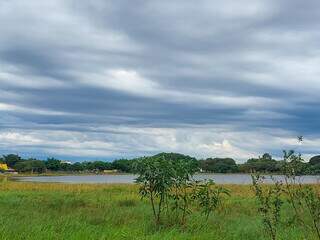 Estudo ambiental avalia cercar Lagoa Itatiaia e “enriquecer” a vegetação Estudo ambiental avalia cercar Lagoa Itatiaia e “enriquecer” a vegetação