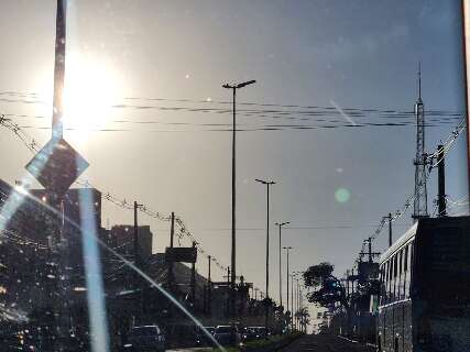 Sol forte e calor de at&eacute; 40&deg;C devem predominar em MS neste s&aacute;bado