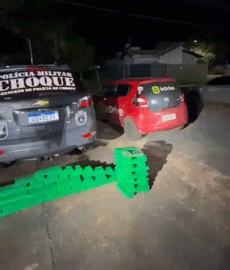 Choque prende casal que usava carro de aplicativo para traficar maconha