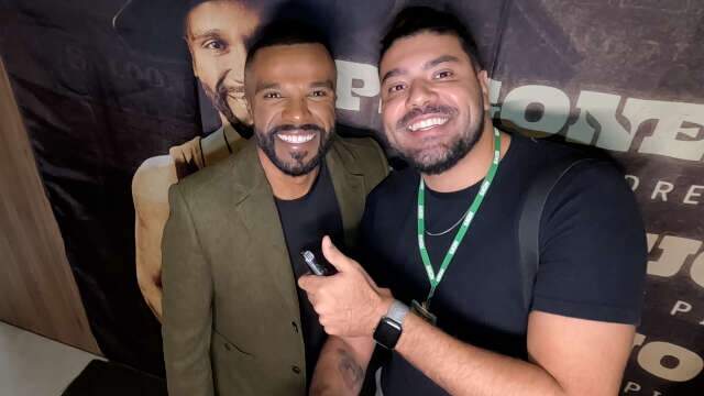 Cantando pagonejo, Alexandre Pires sonha em parceria com Almir Sater