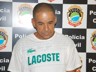 Velho conhecido da polícia, estelionatário é preso com 13 cartões de vítimas Velho conhecido da polícia, estelionatário é preso com 13 cartões de vítimas