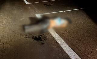 Mulher &eacute; atropelada e morre na BR-463; motorista foge