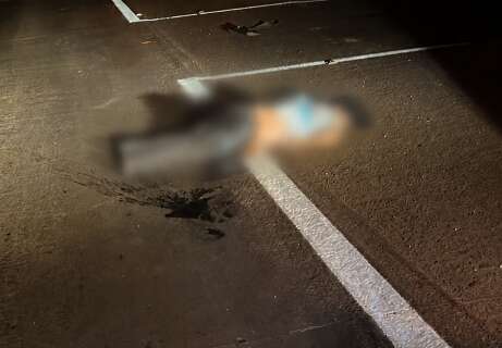 Mulher &eacute; atropelada e morre na BR-463; motorista foge