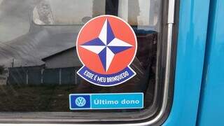 Fusca azul de 1973 vira “terror” da criançada ao passar perto de escola Fusca azul de 1973 vira “terror” da criançada ao passar perto de escola