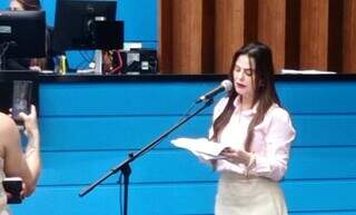 Projeto propõe tornozeleira rosa para agressores de mulheres em MS Projeto propõe tornozeleira rosa para agressores de mulheres em MS