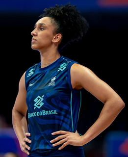 Lorena, de MS, é convocada para treinos da Seleção de olho em vaga olímpica Lorena, de MS, é convocada para treinos da Seleção de olho em vaga olímpica