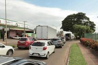 Acidente entre ônibus e moto congestiona trânsito na Joaquim Murtinho Acidente entre ônibus e moto congestiona trânsito na Joaquim Murtinho
