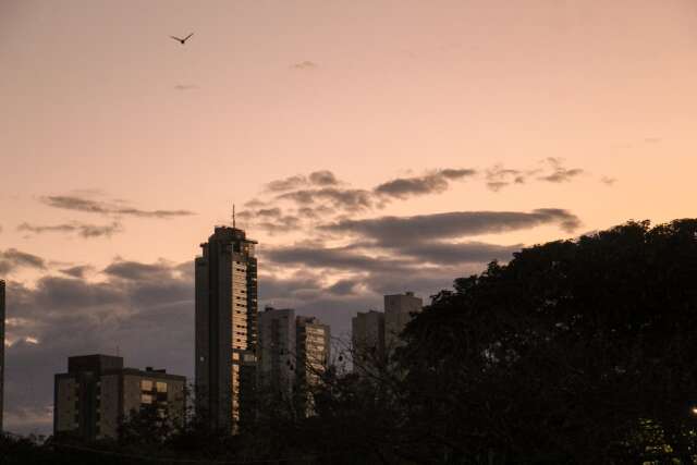 Alerta de tempestade atinge Campo Grande e mais 54 cidades de MS