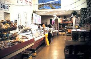 Fonte gigante fez supermercado em 1973 virar passeio campo-grandense Fonte gigante fez supermercado em 1973 virar passeio campo-grandense