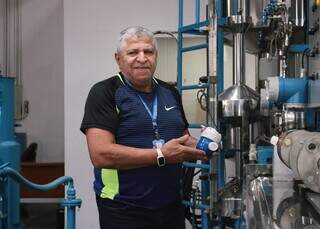 Eduardo e Agenor somam 102 anos de trabalho na mesma empresa Eduardo e Agenor somam 102 anos de trabalho na mesma empresa