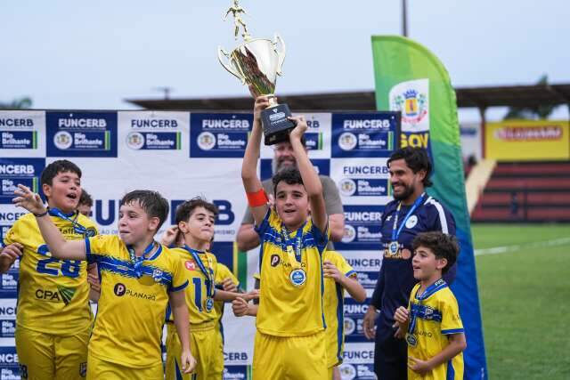 Times de Dourados e Campo Grande vencem 1&ordf; etapa do Festival de Futebol Sub-11