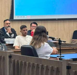 Acusado de matar ex da esposa a facadas alega legítima defesa e é absolvido Acusado de matar ex da esposa a facadas alega legítima defesa e é absolvido