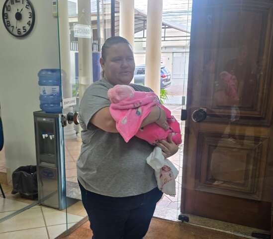 Beb&ecirc; sequestrada &eacute; repatriada e est&aacute; em Ponta Por&atilde;
