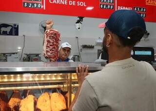 52% dizem que churrasco de domingo afeta o orçamento 52% dizem que churrasco de domingo afeta o orçamento