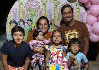 Vasectomia não evitou 4º filho e gravidez inesperada viraliza 