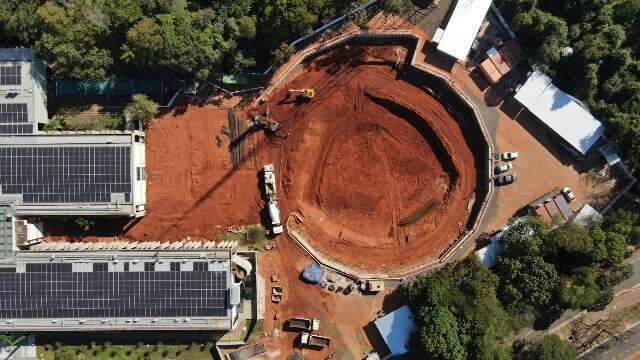 Obra do novo plen&aacute;rio da Assembleia chega a 10% e prev&ecirc; 5 gabinetes extras