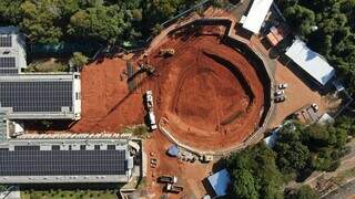 Obra do novo plenário da Assembleia chega a 10% e prevê 5 gabinetes extras Obra do novo plenário da Assembleia chega a 10% e prevê 5 gabinetes extras