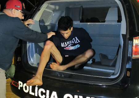 Suspeito de executar jovem de 19 anos em garagem &eacute; preso