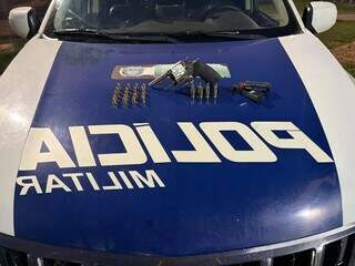Homem é chamado pelo nome e baleado ao sair de casa em Sidrolândia Homem é chamado pelo nome e baleado ao sair de casa em Sidrolândia