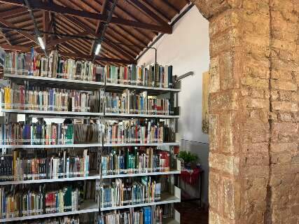 Biblioteca municipal reabre na Esplanada com 35 mil livros